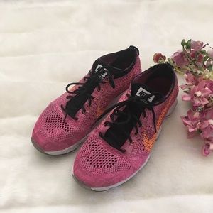 Nike Pink Flyknit Zoom Size 7.5